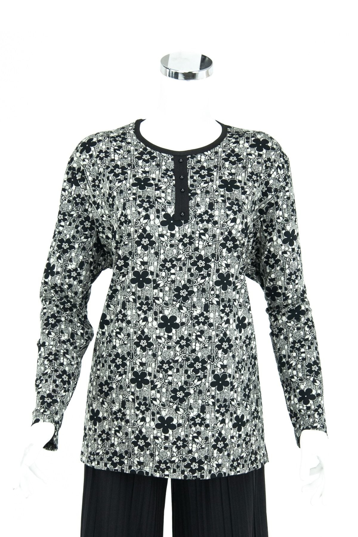 Kadın Çiçek Desenli Sıfır Yaka Geniş Kalıp Likralı Viskon Penye Kumaş Büyük Beden Anne Bluz